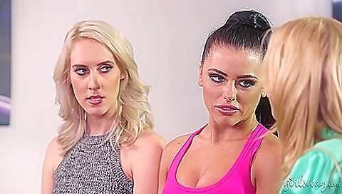 Makewsi and ann mike's wet pussy