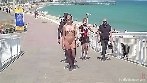 Sexy chick loves to fuck